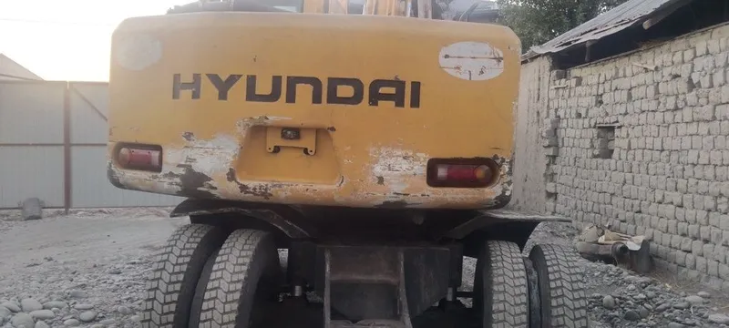 Ekskavator HYUNDAI 1400 5 Ekskavator HYUNDAI 1400 5