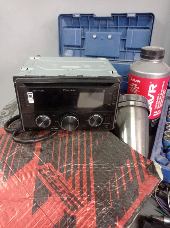 Pioneer 725 sotiladi