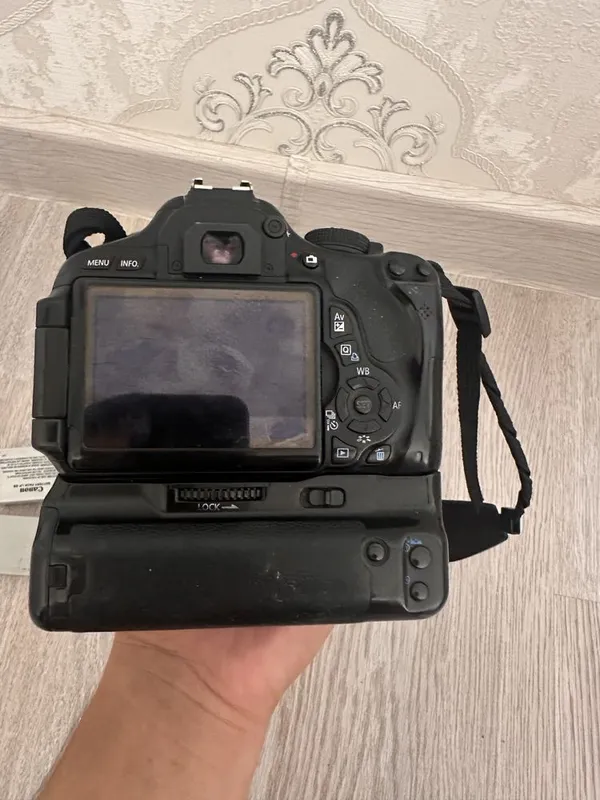 Canon eos 600D va yangi spichka — фото 2