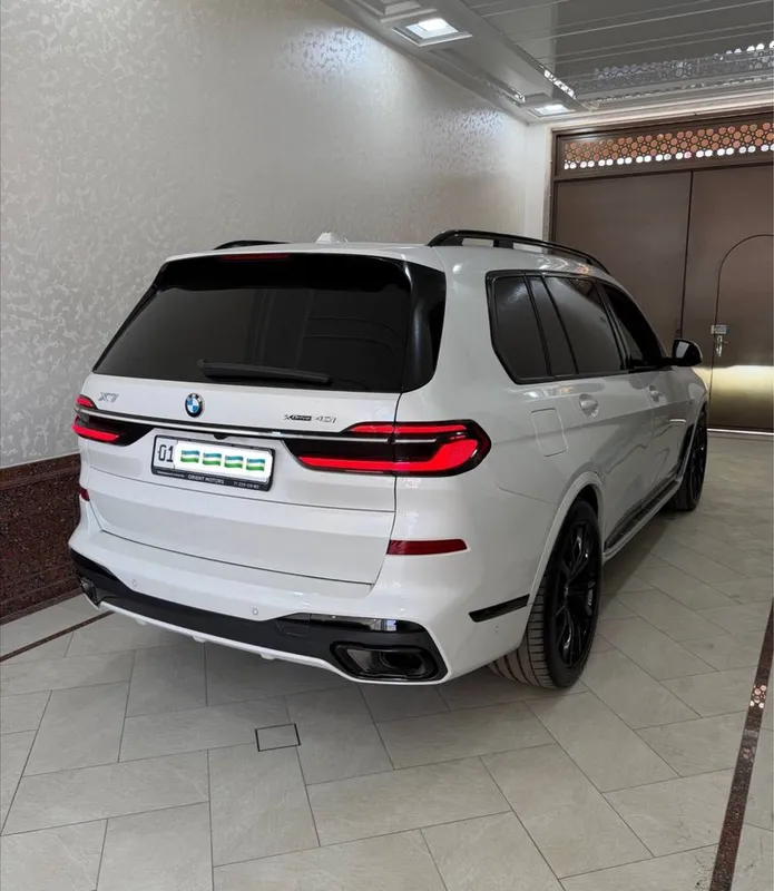 BMW X7 xDrive40i 2