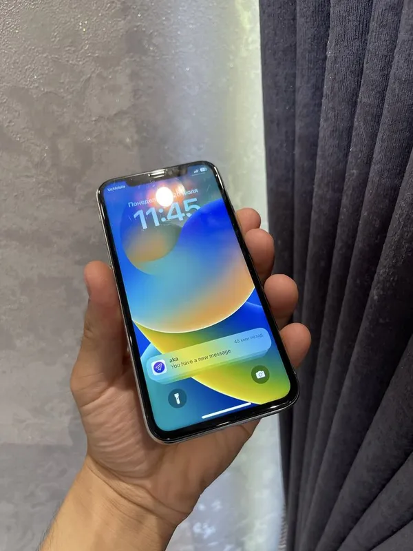 Iphone x . 5