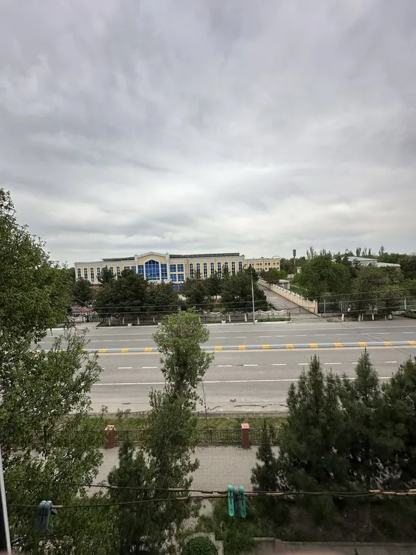 Qarshi shahar kvartira sotiladi lokatsiya udar 8