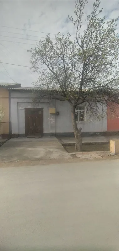 Ховли уй сотилади 75000