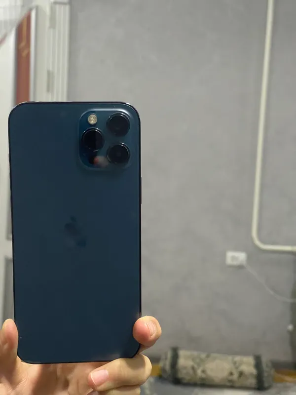 Iphone 12 pro max blue, yomks 80% sostayana zor 2