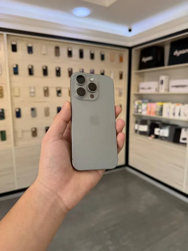 iPhone 15 Pro (Sim+Sim) 1 iPhone 15 Pro (Sim+Sim) 1