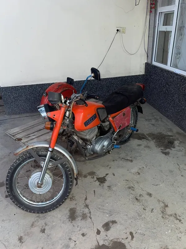 IJ Planeta 5 mototsikli sotiladi 1 IJ Planeta 5 mototsikli sotiladi 1