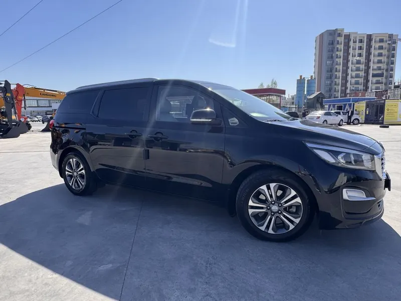 Kia Grand Carnival 2020 Benzin — фото 3