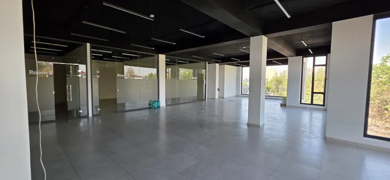Сдается коммерческое помещение 316 м² | Яшнабад | ул. Иззат | 8$/м² 7