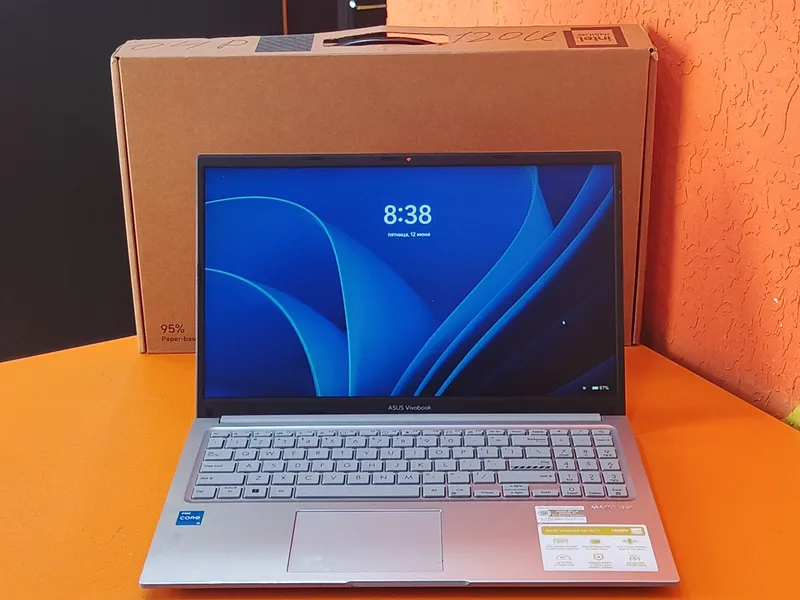 Ноутбук Asus Vivobook (как новый) — фото 1