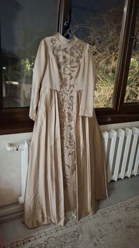 Yengi kiyilmagan razmeri 52 narxi toʻryuzming som — фото 1