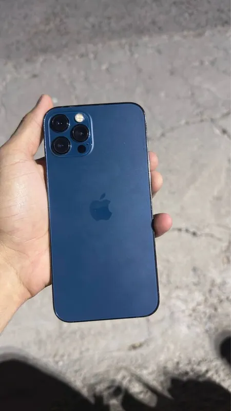 Iphone 12 pro sotiladi 1 Iphone 12 pro sotiladi 1