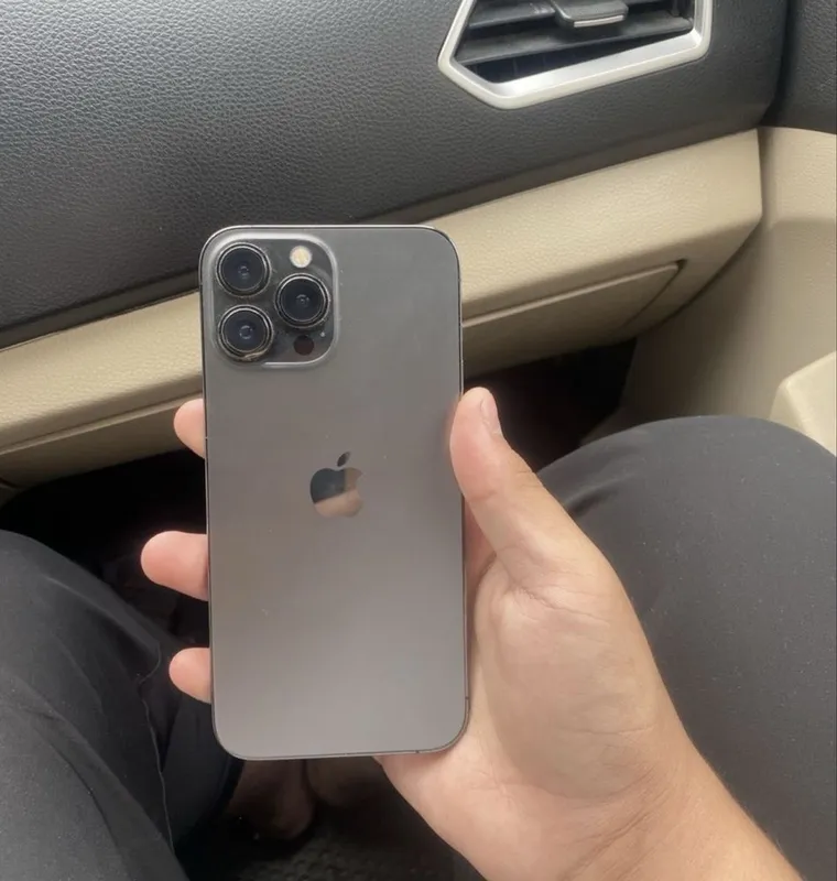 Iphone 13 pro nax 1