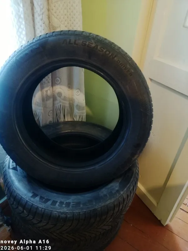 Автошины на машине — фото 1