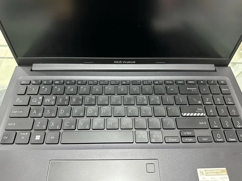 Asus vivobook X16 zapchast ekran klaviatura korpus metal — фото 3