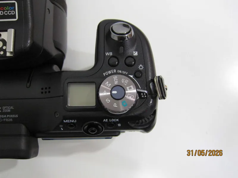 Sony Cyber-shot DSC-F828 — фото 6