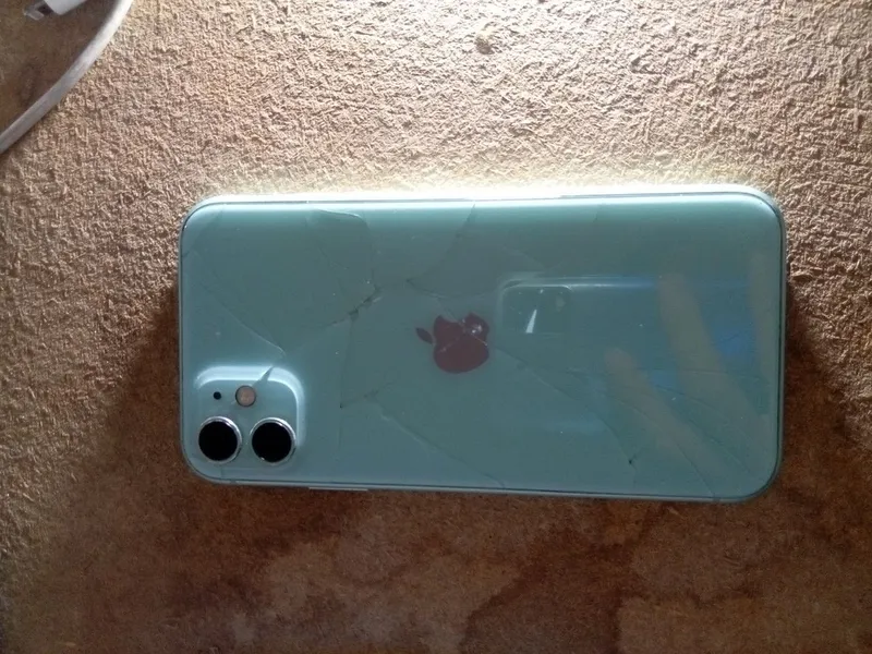 iPhone 11 Green 64GB (arzon narxda) 4 iPhone 11 Green 64GB (arzon narxda) 4