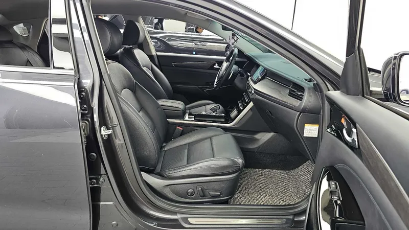 Kia K7 Noblesse 2020 — фото 3