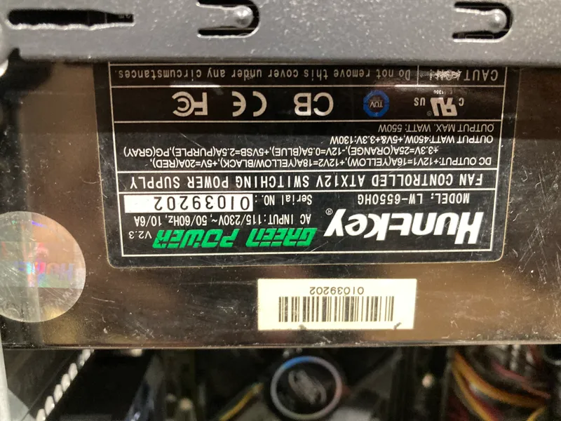 Блок питания Huntkey Green Power 550W Блок питания Huntkey Green Power 550W