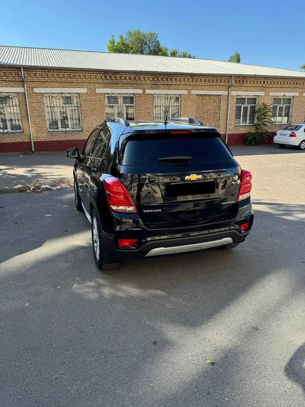 TRACKER 1 2020 7