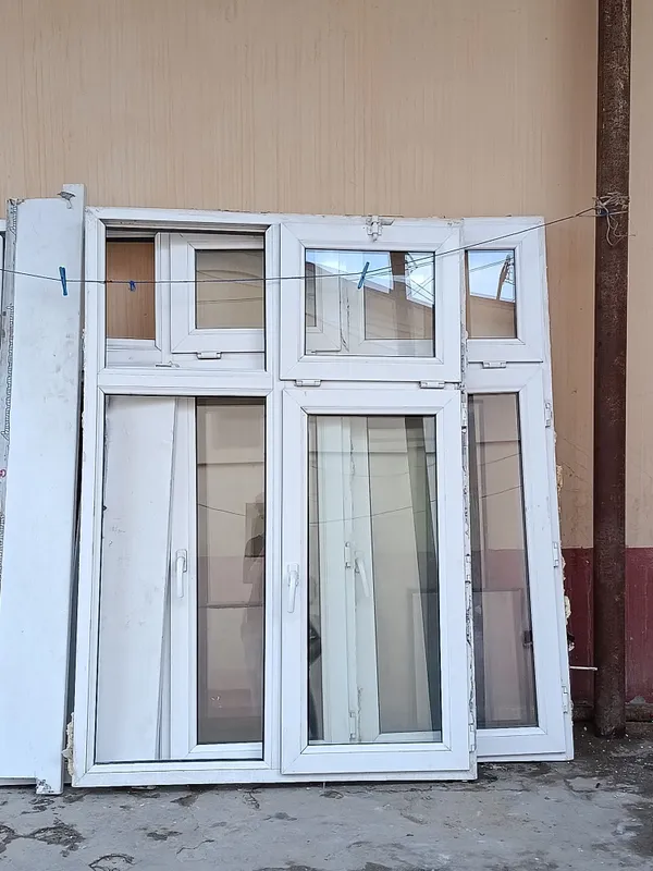 Oynalar sotiladi srochna 2 Oynalar sotiladi srochna 2