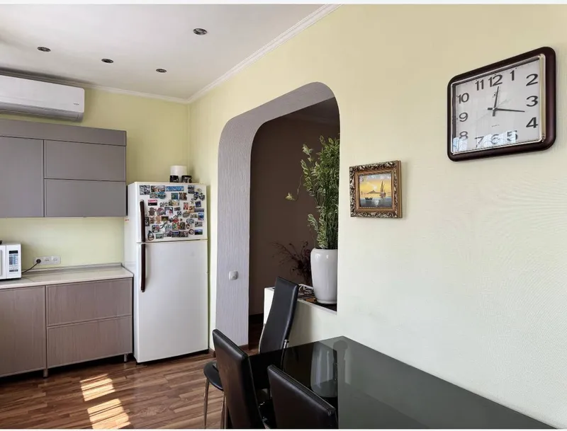 4 xonali kvartira, 90 m2, Mirzo Ulug'bek 7 4 xonali kvartira, 90 m2, Mirzo Ulug'bek 7