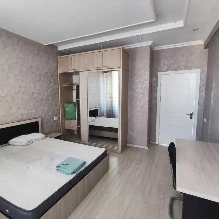 Shoshilinch ijaraga beriladi 2 xonali Korasaroy Almazar siti *N 2