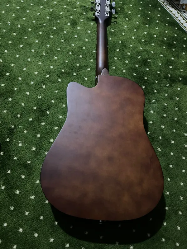 38 o‘lchamli yangi gitara 2