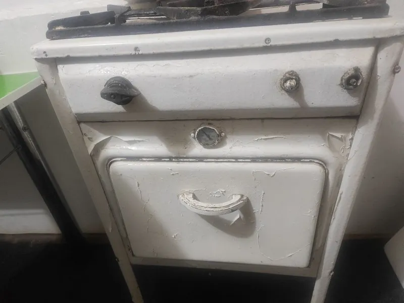 Juda eski gaz plita 2 tali 2 Juda eski gaz plita 2 tali 2