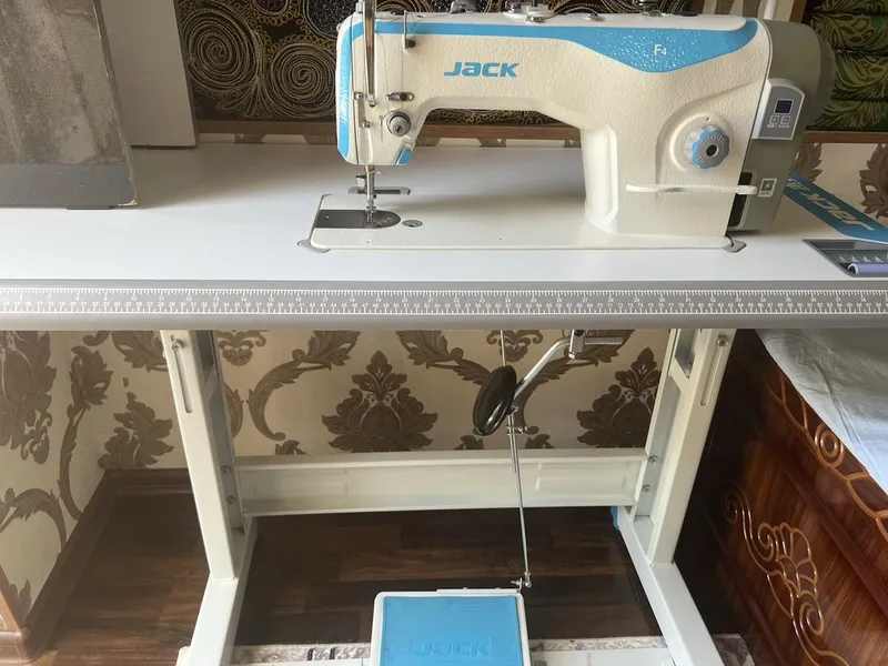 Holati ideal yangi f 4 jack tikuv mashinasi 2