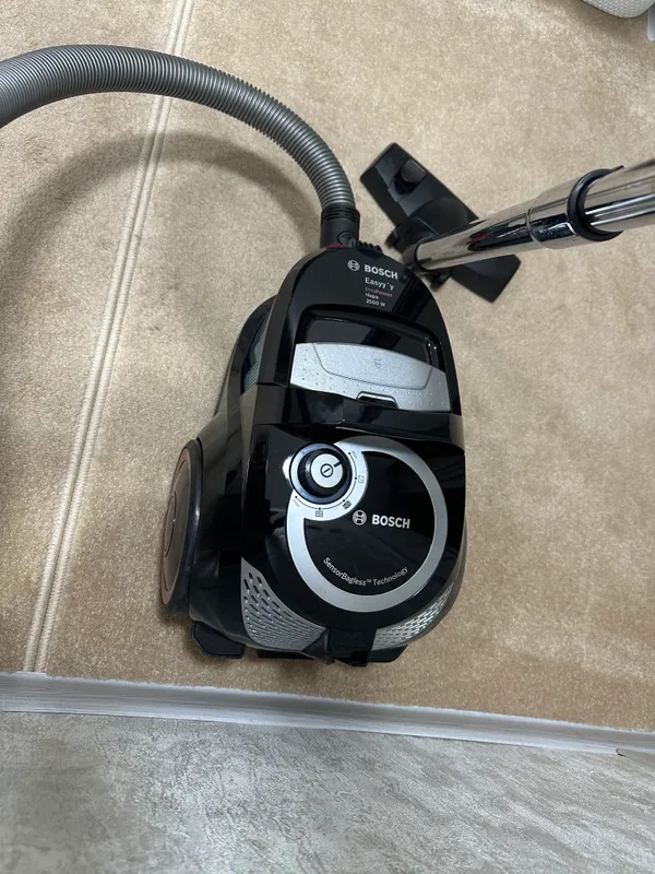 Пылесос Bosch plisos 3