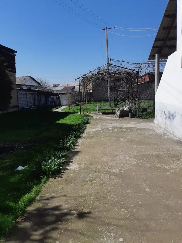 Уй сотилади Шуро бозор 3 Уй сотилади Шуро бозор 3