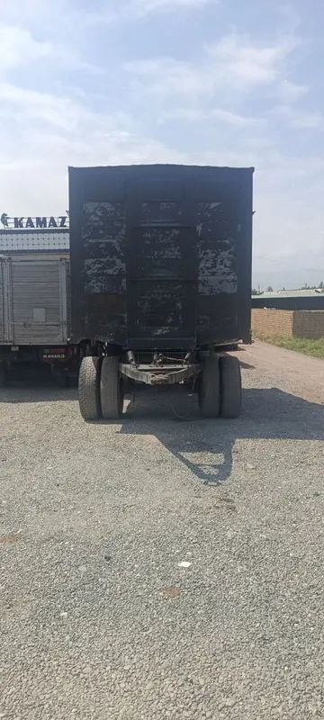 Pritsep yili 1989 uzunligi 6.75 eniga 2.50