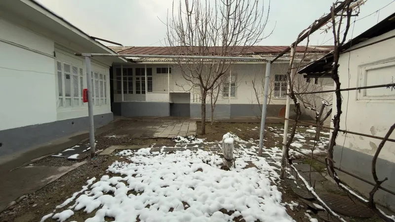 Uy sotiladi 3,45 sotiki suv, gaz, kanalizatsiya bor — фото 5
