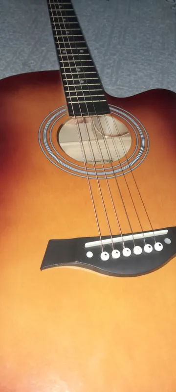 Gitara BELUCCI 4 Gitara BELUCCI 4