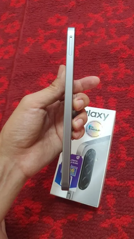 Samsung galaxy A17 3