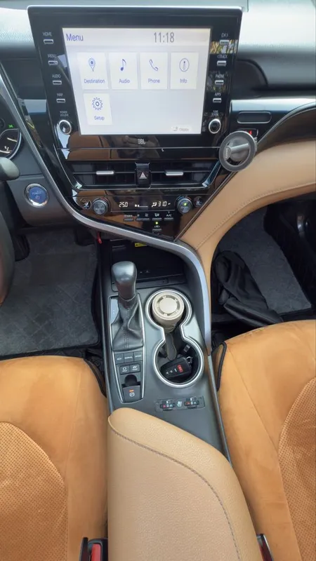 Toyota Camry Grand Full Hybrid panorama Luk — фото 4