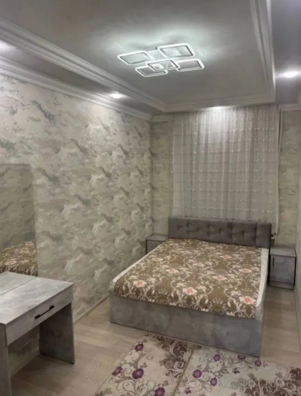 аренда чиланзар 9.  трёх комнатная.  балкон 1,5*3 1