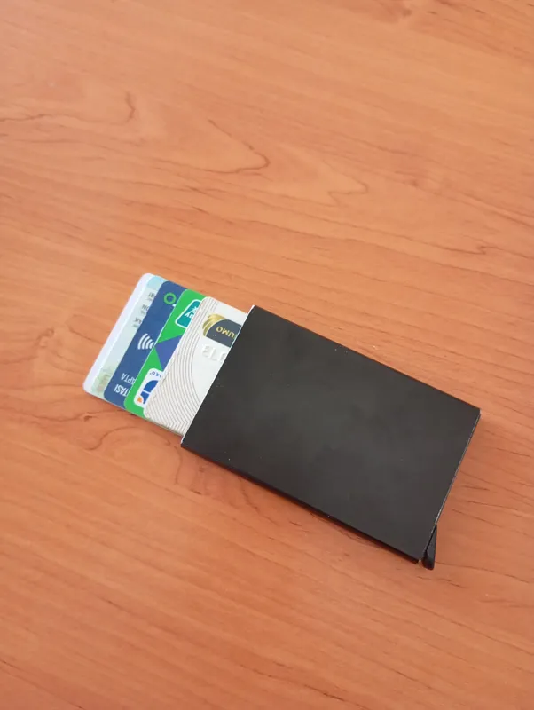 Cardholder — фото 1