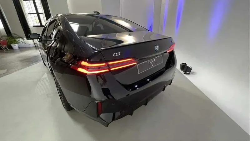 BMW I5 40L, naqd va halol nasiya 2 BMW I5 40L, naqd va halol nasiya 2