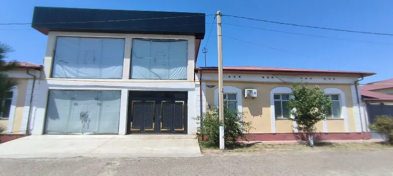 Котедж сотилади,магазини билан бирга — фото 1