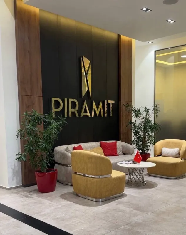 2-комнатная квартира, ЖК Piramit Tower (Яккасарайский район), вид на Мукумий мост — фото 6