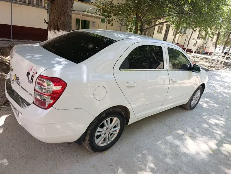 Автомобиль кобальт 2