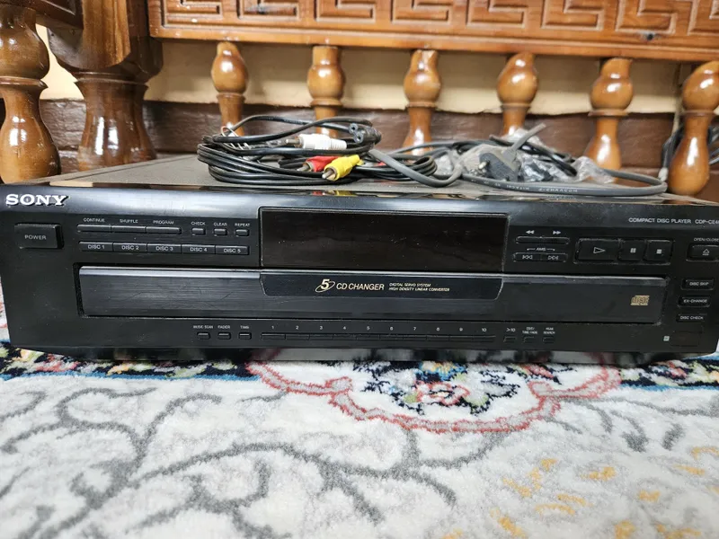 Sony 5 CD changer — фото 1