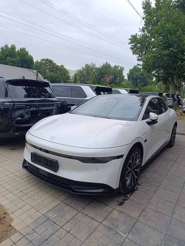 Zeekr 007 4wd 2матор 1 Zeekr 007 4wd 2матор 1