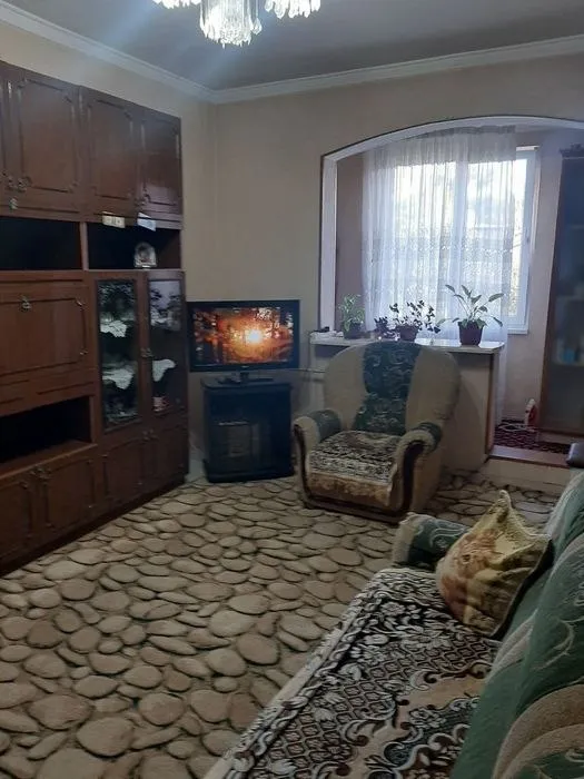 2-комнатная квартира, 48 м², 4/4 этаж (вторичка)
