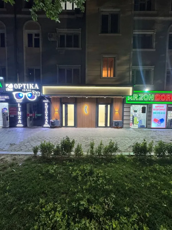Торговый центр 38м2 2 хона срочно сдается помищение