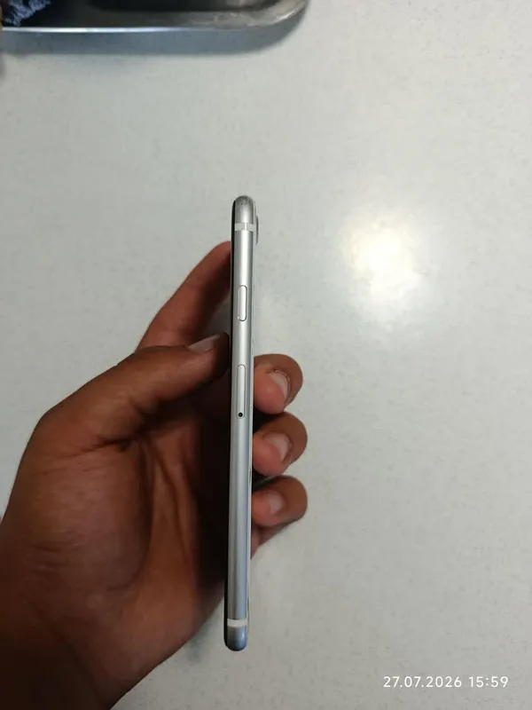 Apple se 2