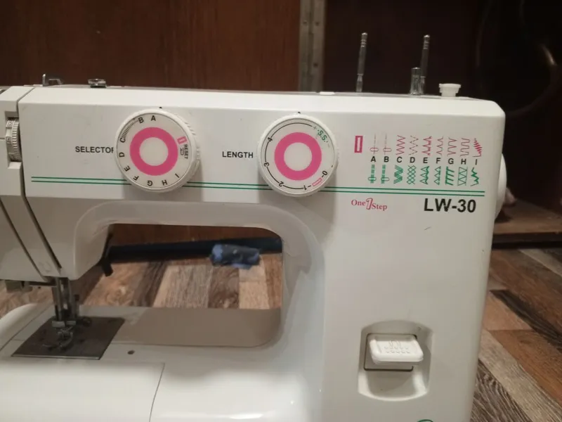 Janome LW-30 holati yaxshi — фото 1