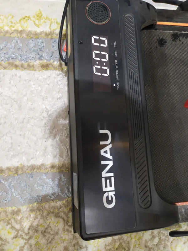 Продам электрическую беговую дорожку Genau Stride X. До 120 кг — фото 2