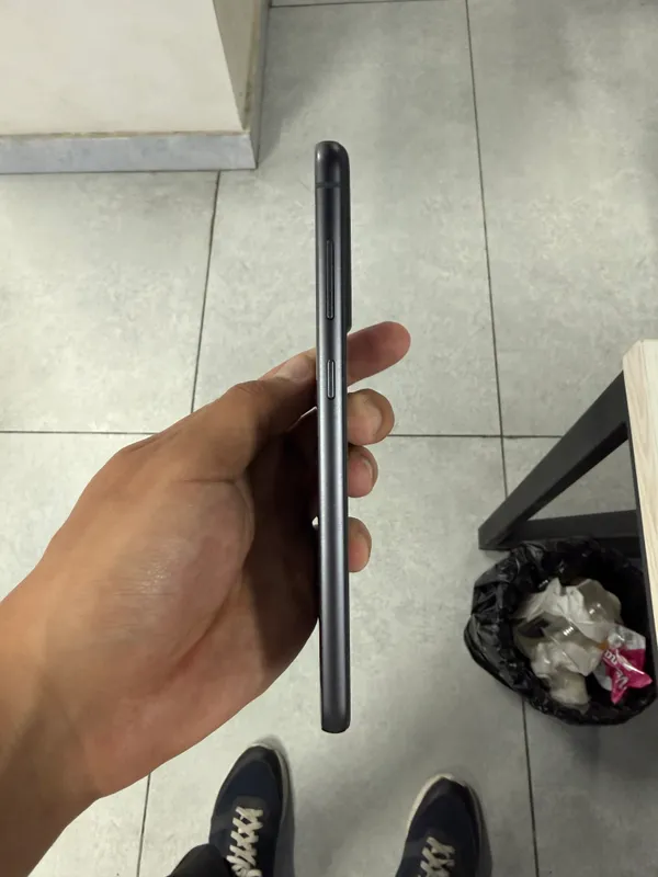 Samsung S 21FE 2 Samsung S 21FE 2